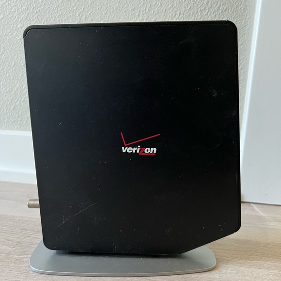 Verizon Fios Router model G1100 - Picture 3 of 4